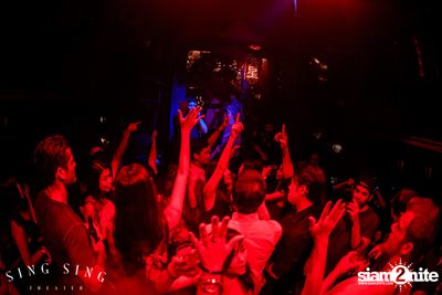 BLING IT กับ Bangkok Invaders ที่ ซิง ซิง เธียเตอร์ — photo 57