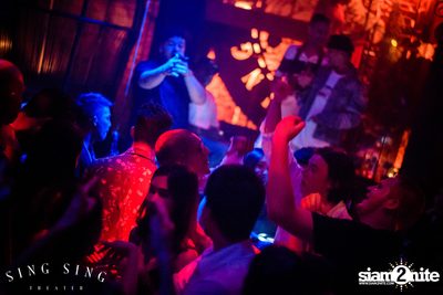 BLING IT กับ Bangkok Invaders ที่ ซิง ซิง เธียเตอร์ — photo 75