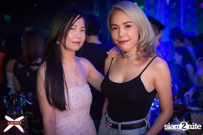 Potato ที่ ดิฟเฟอร์ ผับ พัทยา — photo 73