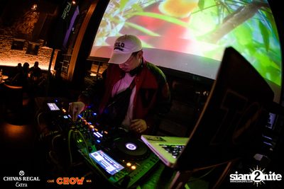 Bangkok Invaders at CHOW Bar & Cafe — photo 40