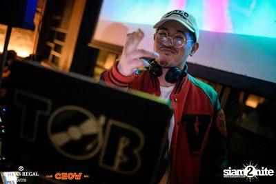 Bangkok Invaders at CHOW Bar & Cafe — photo 47