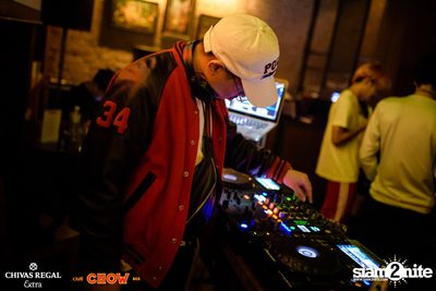 Bangkok Invaders at CHOW Bar & Cafe — photo 49