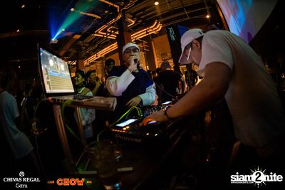 Bangkok Invaders at CHOW Bar & Cafe — photo 72