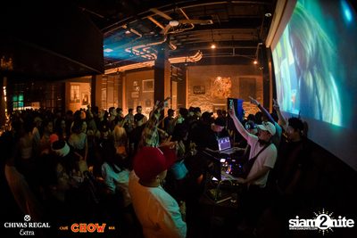 Bangkok Invaders at CHOW Bar & Cafe — photo 80