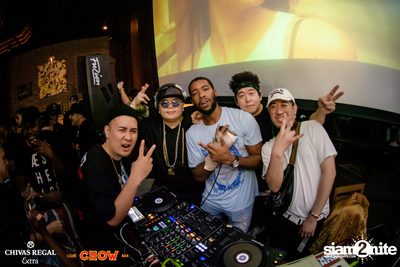 Bangkok Invaders at CHOW Bar & Cafe — photo 81