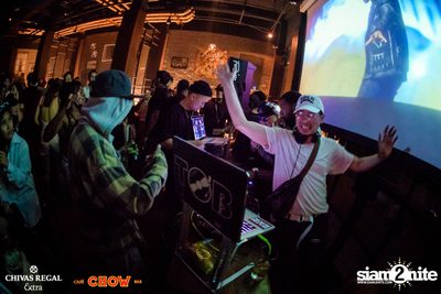 Bangkok Invaders at CHOW Bar & Cafe — photo 85