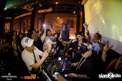 Bangkok Invaders at CHOW Bar & Cafe — photo 92