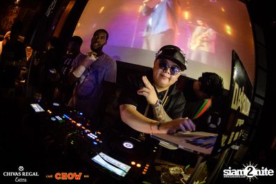 Bangkok Invaders at CHOW Bar & Cafe — photo 96