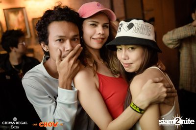 Bangkok Invaders at CHOW Bar & Cafe — photo 101