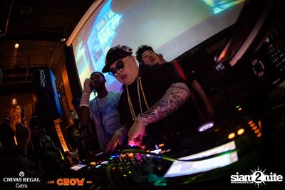 Bangkok Invaders at CHOW Bar & Cafe — photo 104