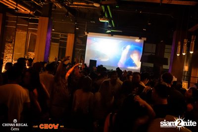 Bangkok Invaders at CHOW Bar & Cafe — photo 111