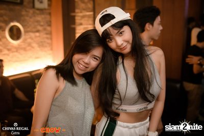 Bangkok Invaders at CHOW Bar & Cafe — photo 123