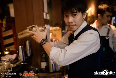 Bangkok Invaders at CHOW Bar & Cafe — photo 124
