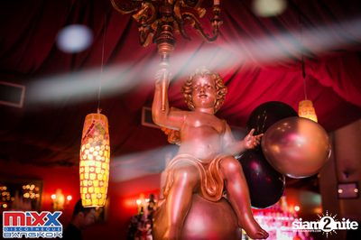 Sugar n Cream at MIXX Bangkok — photo 18