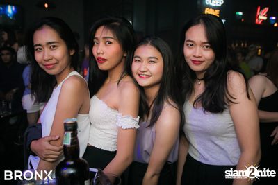 Room 39 ที่ บรองซ์ — photo 37
