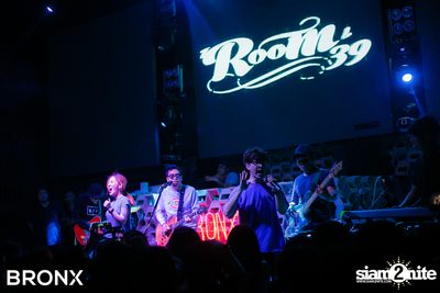 Room 39 ที่ บรองซ์ — photo 134