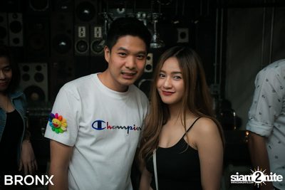 Room 39 ที่ บรองซ์ — photo 153