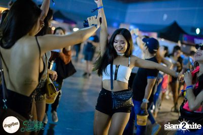 SangSom presents Fullmoon Party Live in Bangkok (Album 1) — photo 194