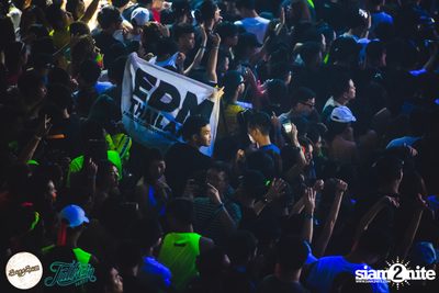 SangSom presents Fullmoon Party Live in Bangkok (Album 1) — photo 389
