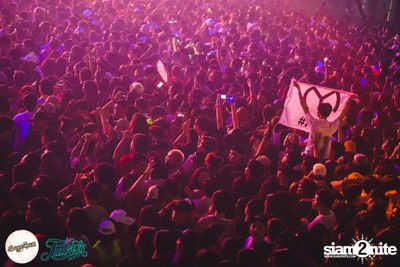 SangSom presents Fullmoon Party Live in Bangkok (Album 1) — photo 393