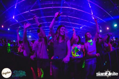 SangSom presents Fullmoon Party Live in Bangkok (Album 1) — photo 395
