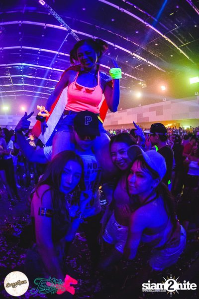 SangSom presents Fullmoon Party Live in Bangkok (Album 1) — photo 401