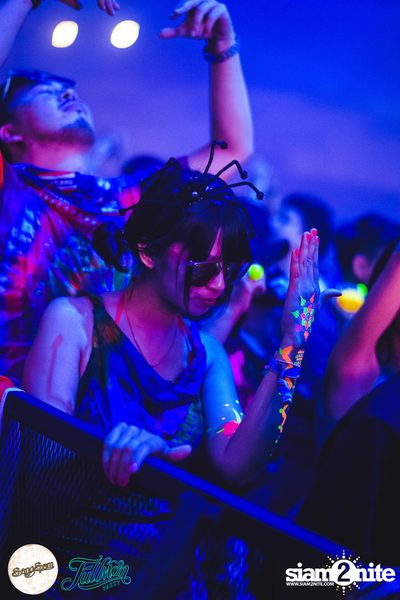 SangSom presents Fullmoon Party Live in Bangkok (Album 1) — photo 472