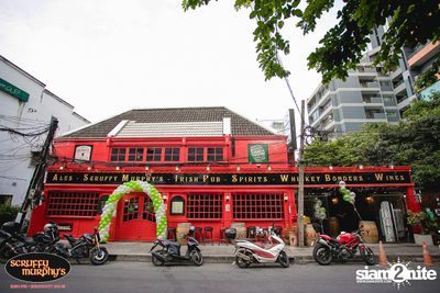 Scruffy Murphy's Grand Opening — photo 1