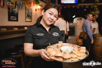 Scruffy Murphy's Grand Opening — photo 58