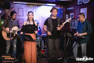 Scruffy Murphy's Grand Opening — photo 96