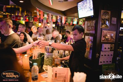 Scruffy Murphy's Grand Opening — photo 141