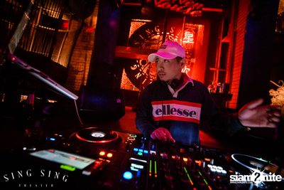 BLING IT กับ Bangkok Invaders ที่ ซิง ซิง เธียเตอร์ — photo 4