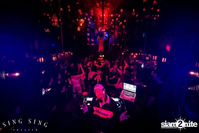 BLING IT กับ Bangkok Invaders ที่ ซิง ซิง เธียเตอร์ — photo 24