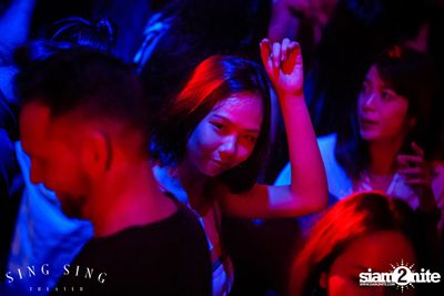 BLING IT กับ Bangkok Invaders ที่ ซิง ซิง เธียเตอร์ — photo 27
