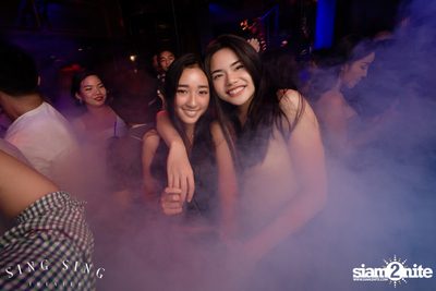 BLING IT กับ Bangkok Invaders ที่ ซิง ซิง เธียเตอร์ — photo 34