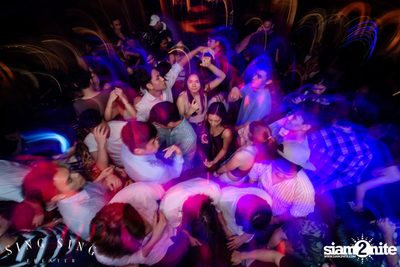 BLING IT กับ Bangkok Invaders ที่ ซิง ซิง เธียเตอร์ — photo 42