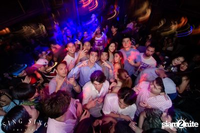 BLING IT กับ Bangkok Invaders ที่ ซิง ซิง เธียเตอร์ — photo 43