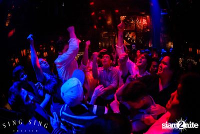 BLING IT กับ Bangkok Invaders ที่ ซิง ซิง เธียเตอร์ — photo 45