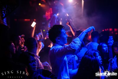 BLING IT กับ Bangkok Invaders ที่ ซิง ซิง เธียเตอร์ — photo 53