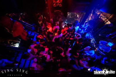 BLING IT กับ Bangkok Invaders ที่ ซิง ซิง เธียเตอร์ — photo 63