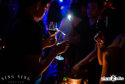 BLING IT กับ Bangkok Invaders ที่ ซิง ซิง เธียเตอร์ — photo 69