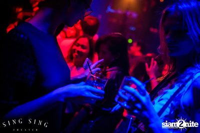 BLING IT กับ Bangkok Invaders ที่ ซิง ซิง เธียเตอร์ — photo 97