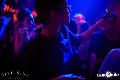 BLING IT กับ Bangkok Invaders ที่ ซิง ซิง เธียเตอร์ — photo 98