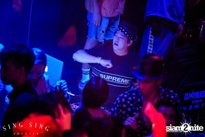 BLING IT กับ Bangkok Invaders ที่ ซิง ซิง เธียเตอร์ — photo 110