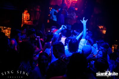 BLING IT กับ Bangkok Invaders ที่ ซิง ซิง เธียเตอร์ — photo 112