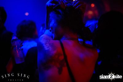 BLING IT กับ Bangkok Invaders ที่ ซิง ซิง เธียเตอร์ — photo 120