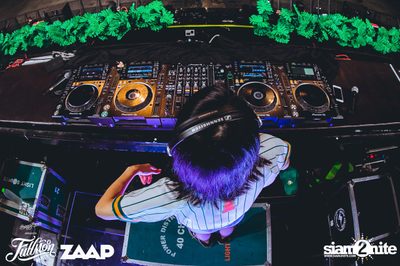 SangSom presents Fullmoon Party Live in Bangkok (Album 3) — photo 24