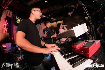 Singha Music w/ Aof Pongsak at Atmos (Album 1) — photo 85