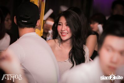 Singha Music w/ Aof Pongsak at Atmos (Album 1) — photo 111