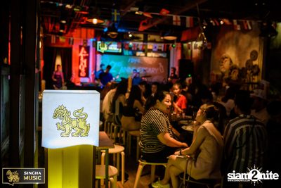 Singha Music w/ Aof Pongsak at Atmos (Album 2) — photo 7